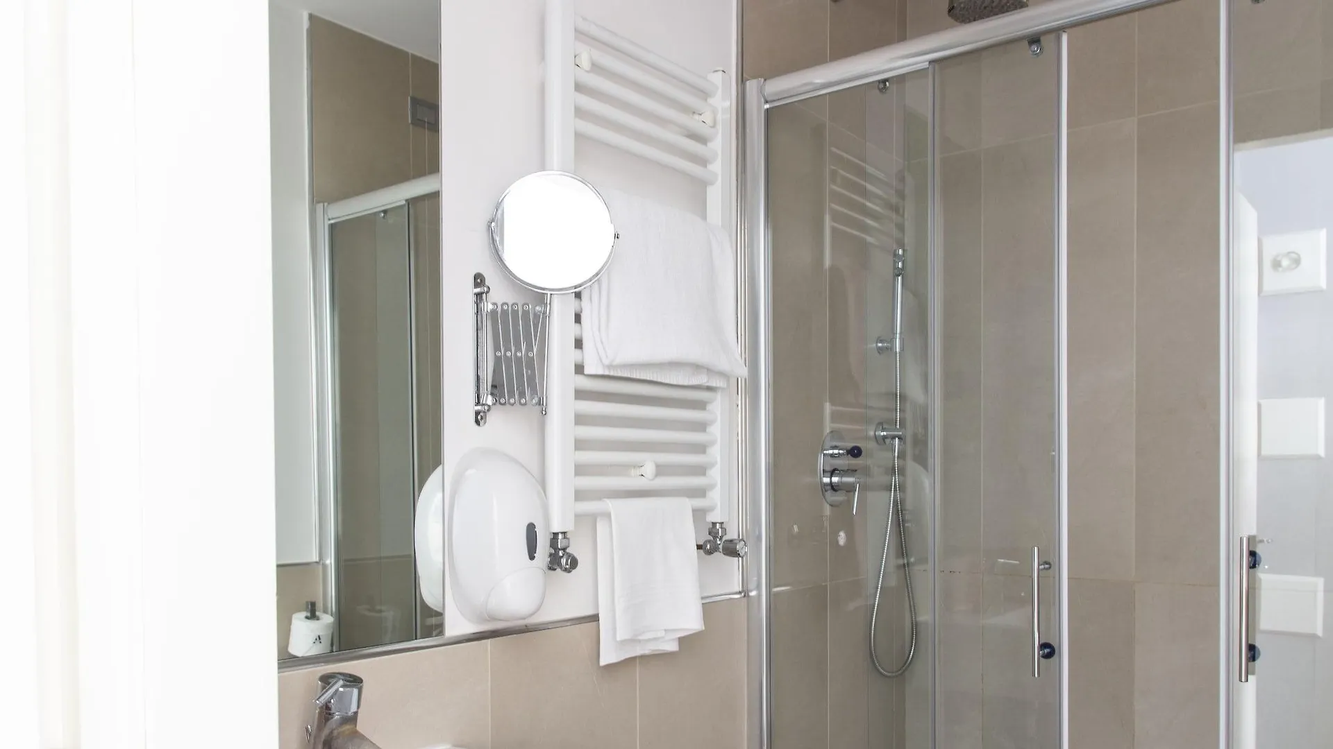Smy Bologna Centrale Hotel